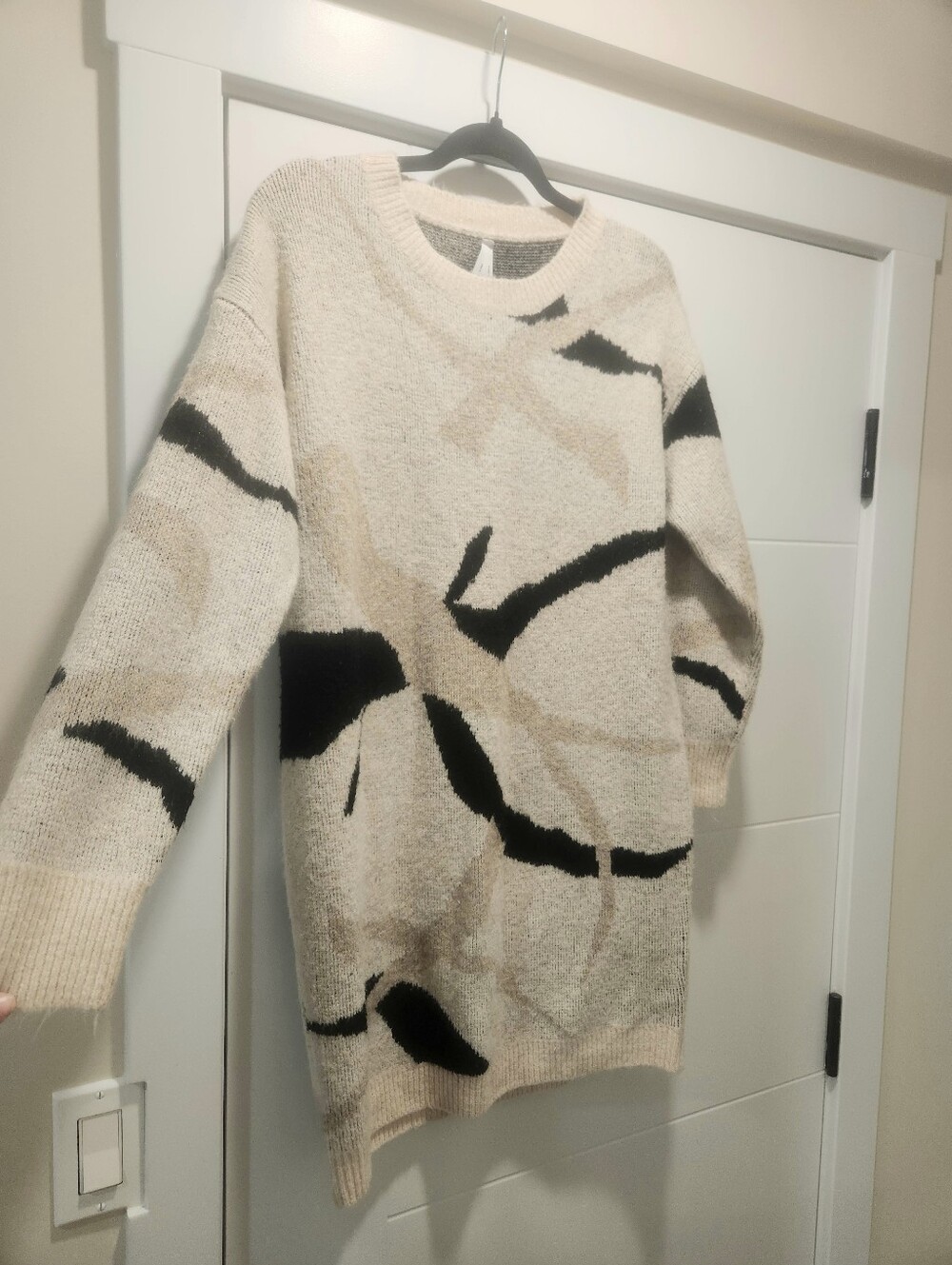 Dreamers by Debut Sweater Dress - Neutral Abstract Pattern Beige & Black